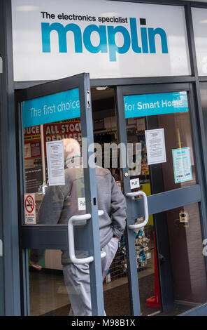 Die maplin Store in Brentwood, Essex ist nach der Firma bei der Verwaltung unterstehenden zu schließen. Es ist eine Schließung Verkauf. Stockfoto