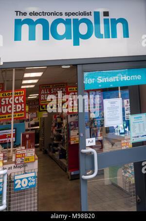 Die maplin Store in Brentwood, Essex ist nach der Firma bei der Verwaltung unterstehenden zu schließen. Es ist eine Schließung Verkauf. Stockfoto