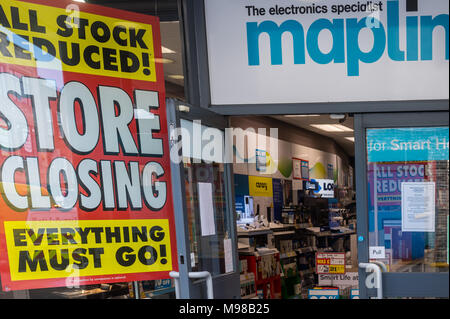 Die maplin Store in Brentwood, Essex ist nach der Firma bei der Verwaltung unterstehenden zu schließen. Es ist eine Schließung Verkauf. Stockfoto