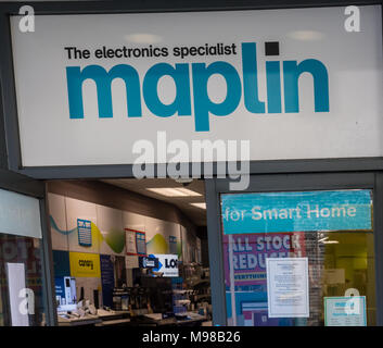 Die maplin Store in Brentwood, Essex ist nach der Firma bei der Verwaltung unterstehenden zu schließen. Es ist eine Schließung Verkauf. Stockfoto