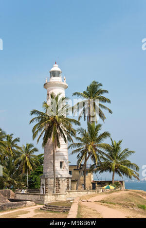 Leuchtturm in Galle Sri Lanka an einem sonnigen Tag mit blauen Himmel. Stockfoto