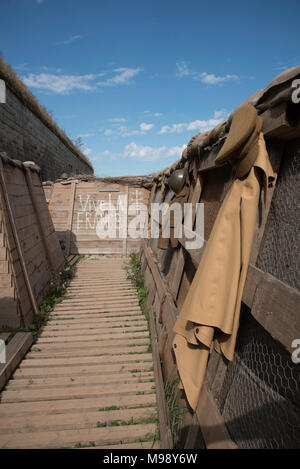 HALIFAX, Nova Scotia, Kanada - ca. September 2016 - Gräben als Teil einer WWI Anzeige an der Zitadelle National Historic Site neu erstellt. Stockfoto