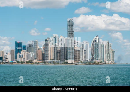 Skyline von Panama City - moderne Wolkenkratzer Gebäude in Downtown Geschäftsviertel - Stockfoto