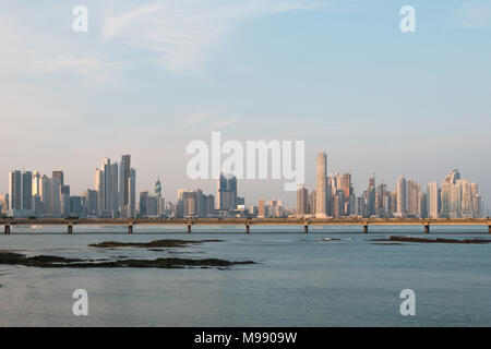 Die moderne Skyline der Stadt Panorama von Panama City - Stockfoto