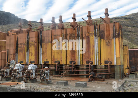 Ansicht der historischen Walfangstation in Grytviken, Südgeorgien, die stillgelegten Maschinen Stockfoto