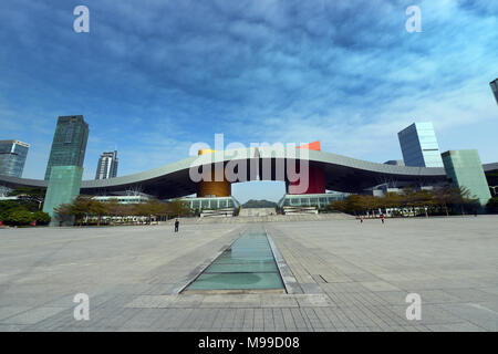 Die Shenzhen Civic Center in zentralem Geschäftsviertel Futian. Stockfoto