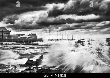 Stürmischen Tag über dem karibischen Meer, George Town, Grand Cayman, Cayman Islands Stockfoto