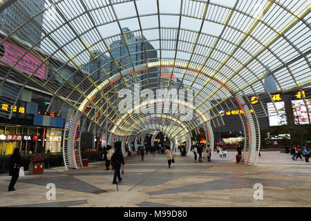 Die haide Fußgängerzone in Nanshan District in Shenzhen. Stockfoto