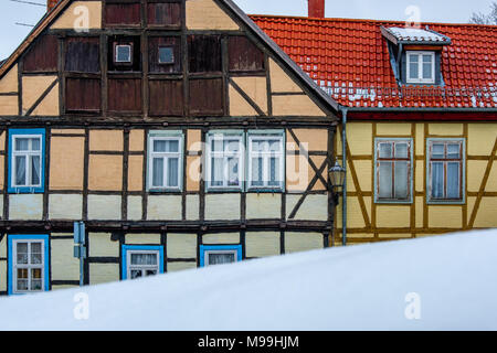 Welterbestadt Quedlinburg im Winter mit Schnee Winterimpressionen Stockfoto