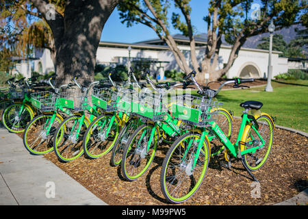 Monrovia, Mar 19: Grüne LimeBike in der Bibliothek Park am 19.März 2018 in Monrovia, Los Angeles County, Kalifornien Stockfoto