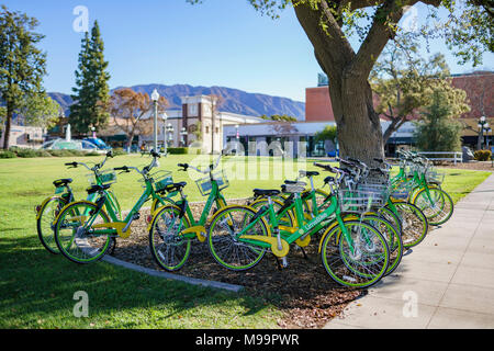 Monrovia, Mar 19: Grüne LimeBike in der Bibliothek Park am 19.März 2018 in Monrovia, Los Angeles County, Kalifornien Stockfoto