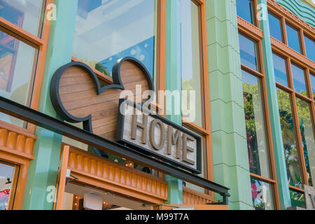 Los Angeles, FEB 18: schöne Läden in Downtown Disney District am 18.Februar, 2018 in Los Angeles Stockfoto