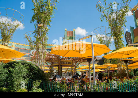 Los Angeles, FEB 18: schöne Läden in Downtown Disney District am 18.Februar, 2018 in Los Angeles Stockfoto
