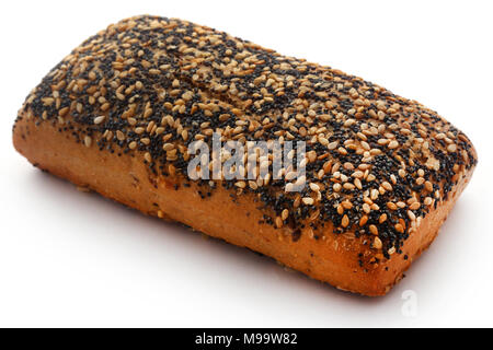 Dänische Brot mit Mohn auf weißem Hintergrund Stockfoto