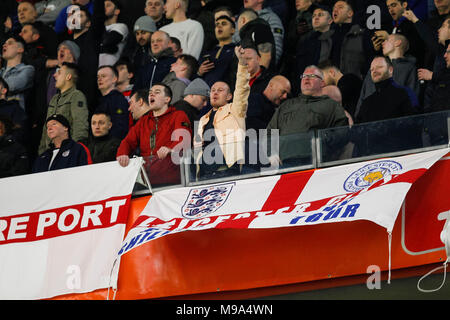 Amsterdam, Niederlande. 23 Mär, 2018. England Fans während der freundliche zwischen den Niederlanden und England an der Johan Cruyff Arena am 23. März 2018 in Amsterdam, Niederlande. (Foto von Daniel Chesterton/phcimages.com) Credit: PHC Images/Alamy leben Nachrichten Stockfoto