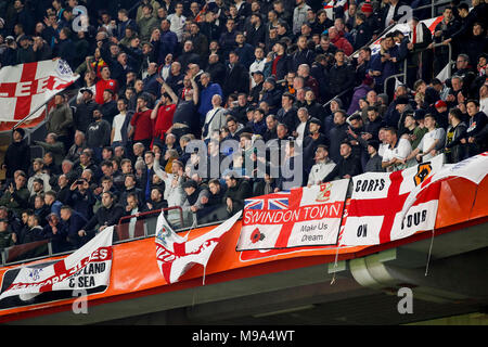 Amsterdam, Niederlande. 23 Mär, 2018. England Fans während der freundliche zwischen den Niederlanden und England an der Johan Cruyff Arena am 23. März 2018 in Amsterdam, Niederlande. (Foto von Daniel Chesterton/phcimages.com) Credit: PHC Images/Alamy leben Nachrichten Stockfoto