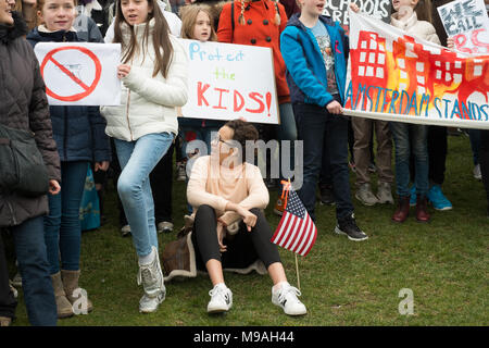 Amsterdam, Niederlande. 24. März, 2018. Die Demonstranten aus der ganzen Welt melden Sie der Marsch für das Leben in Amsterdam. Credit: Sara Armas/Alamy leben Nachrichten Stockfoto