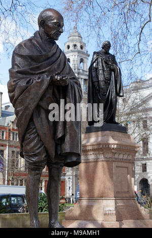 LONDON/GROSSBRITANNIEN - 21. März: Denkmal für Mahatma Gandhi in London am 21. März 2018 Stockfoto
