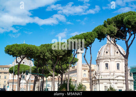 S. Maria di Loreto und SS Nome di Maria in der Trajan Forum, Rom, Italien Stockfoto