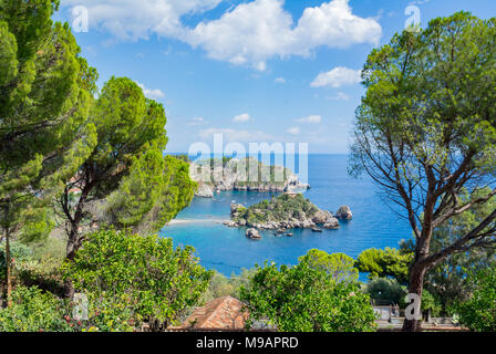 Taormina, Messine, Sizilien, Italien, Isola bella, bekannt als Perle des Ionischen Meeres. Stockfoto