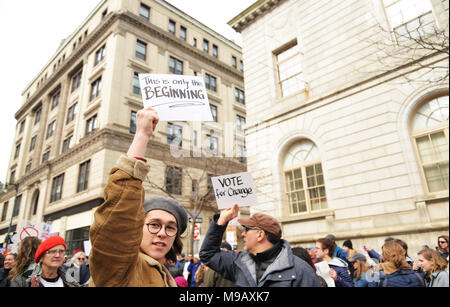 Nationale Schule Arbeitsniederlegung Student Protester Holding unterzeichnen. Stockfoto