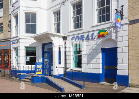 Coral Wettbüro, Sheep Street, Bicester, Oxfordshire, England, Vereinigtes Königreich Stockfoto