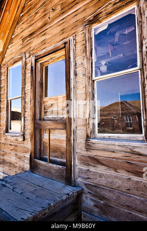 Bodie ist eine historische ghostown durch die Autobahn 395 in der östlichen Sierra. Stockfoto