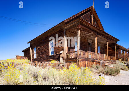 Bodie ist eine historische ghostown durch die Autobahn 395 in der östlichen Sierra. Stockfoto