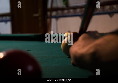 Snooker spielen Stockfoto