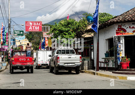 Bunte Moyogalpa Stadt am Fuße des Vulkan Concepción auf der Insel Ometepe in Nicaragua, Mittelamerika Stockfoto