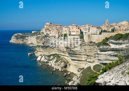 Zitadelle und der oberen Stadt Bonifacio, erbaut auf einer Klippe chalkstone, Korsika, Frankreich, Mittelmeer, Europa Stockfoto