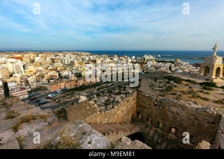 Wand des Jayran und Almeria Panorama. Almeria, Andalusien, Spanien. Stockfoto