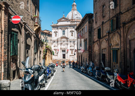 Siena, Italien - 15 August 2016: Collegiata Insigne di Santa Maria in Provenzano Kirche Stockfoto