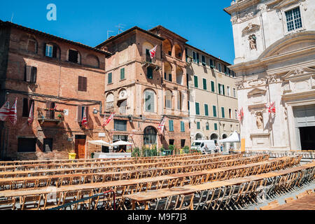 Siena, Italien - 15 August 2016: Collegiata Insigne di Santa Maria in Provenzano Kirchplatz Stockfoto