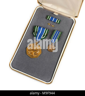 US Army Achievement Medal im Falle eines Problems. Es ist von der US-Streitkräfte erteilt die Beiträge der jungen Offiziere und andere Mitarbeiter zu erkennen. Stockfoto