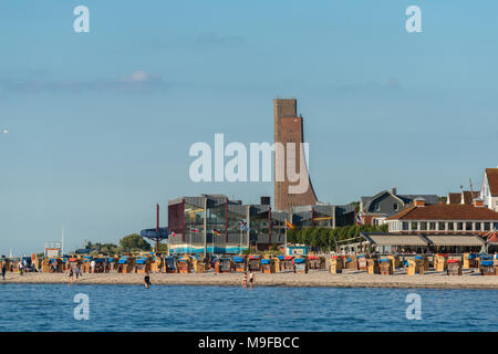 Samall Badeort Laboe auf der Kieler Förde mit seiner marine Memorial Tower, Ostsee, Schleswig-Holstein, Deutschland Stockfoto