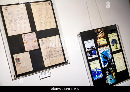 Buenos Aires Argentinien,Departamento de Antoine Saint-Exupery Museum,französischer Schriftsteller,Flieger,Aeropostale,Ausstellungssammlung,Buchcover,vintag Stockfoto