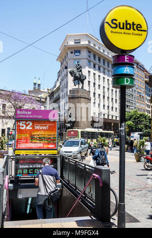 Buenos Aires Argentinien, Avenida Presidente Julio Roca, Diagonal Sur, plaza, Subte U-Bahn-Station Bolivar, Eingang, Treppe, Werbeplakat, Hispanic, ARG17118287 Stockfoto