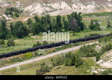 Öltanker Autos auf ein Abstellgleis in der Nähe von Charlo, Montana Stockfoto