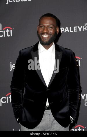 Los Angeles, CA, USA. 24 Mär, 2018. Kofi Siriboe in der Ankunftshalle für eigene Königin Zucker zum 35. Jahrestag PaleyFest LA 2018, Dolby Theatre, Los Angeles, CA 24. März 2018. Credit: Priscilla Grant/Everett Collection/Alamy leben Nachrichten Stockfoto