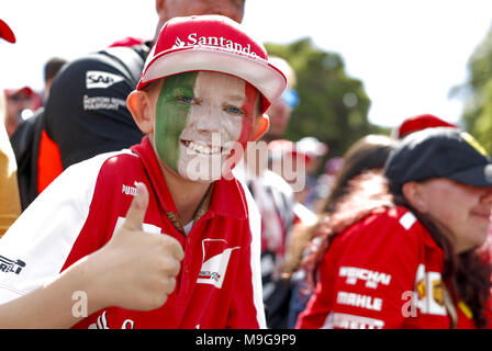 Melbourne, Australien. 25 Mär, 2018. Motorsport: FIA Formel Eins-Weltmeisterschaft 2018, Melbourne, Victoria: Motorsport: Formel 1 2018 Rolex Grand Prix von Australien, Ferrari Fan | Verwendung der weltweiten Kredit: dpa Picture alliance/Alamy leben Nachrichten Stockfoto