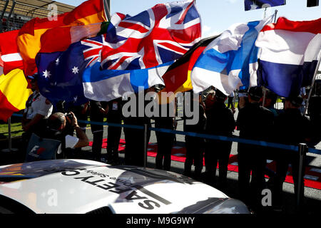 Melbourne, Australien. 25 Mär, 2018. Motorsport: FIA Formel Eins-Weltmeisterschaft 2018, Melbourne, Victoria: Motorsport: Formel 1 2018 Rolex Grand Prix von Australien, Fahnen | Verwendung der weltweiten Kredit: dpa Picture alliance/Alamy leben Nachrichten Stockfoto