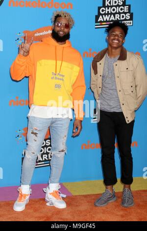 Odell Beckham Jr, Jaylin Smith in der Ankunftshalle für Nickelodeon Kids' Choice Awards 2018 - Teil 2, das Forum, Inglewood, CA 24. März 2018. Foto von: Priscilla Grant/Everett Collection Stockfoto