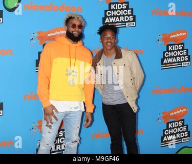 Odell Beckham Jr, Jaylin Smith in der Ankunftshalle für Nickelodeon Kids' Choice Awards 2018 - Teil 2, das Forum, Inglewood, CA 24. März 2018. Foto von: Priscilla Grant/Everett Collection Stockfoto
