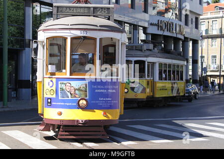 Iconic 1930 öffentliche Straßenbahn von Lissabon, Portugal, Europa, Portugal, PETER GRANT Stockfoto