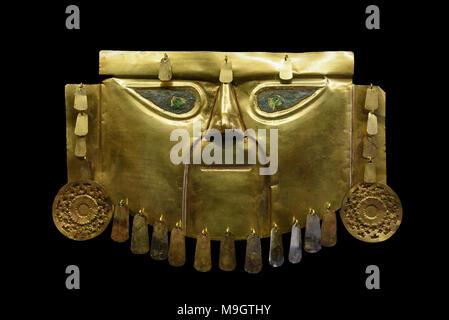 Goldene Maske des peruanischen Herren. Lambayeque - Chimu Schmuck Stockfoto