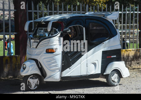 Lustig moped Taxi in Peru Stockfoto