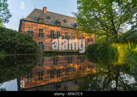 Schloss Reinbek, erbaut 1572-76 von Herzog Adolf von Holstein-Gottorf, heute kulturelle Veranstaltungen und Restaurant, Reinbek, Schleswig-Holstein, Deutschland, Europa Stockfoto