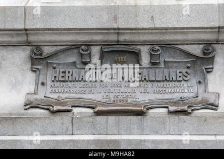 Details zu Statue von Ferdinand Magellan, berühmte Portugiesische Entdecker, in City Square, Punta Arenas, Chile Stockfoto