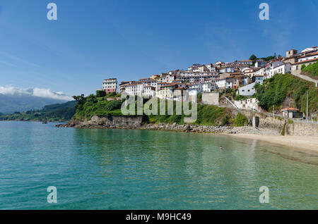 Lastres, kleine Fischerdorf am Kantabrischen Meer, in Asturien (Spanien) Stockfoto